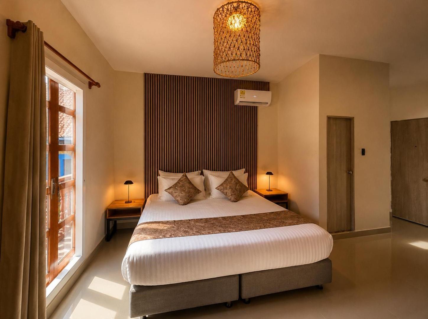 Ethnic Thematic Hotel 2*