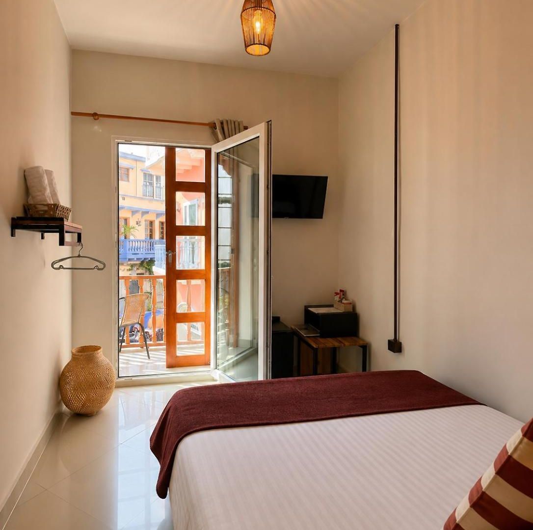 Ethnic Thematic Hotel