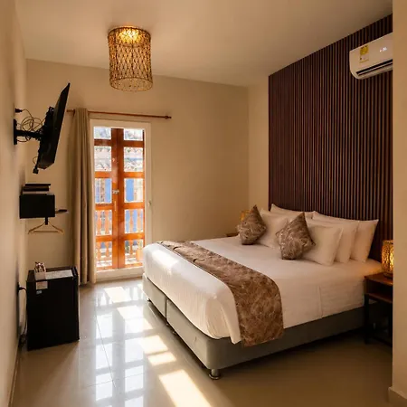 Ethnic Thematic Hotel 2*